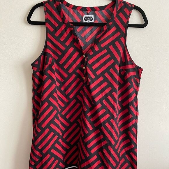 CLOSET CLEAN OUT SALE--Mud Pie Black & Red Design Sleeveless Top - Picture 1 of 7